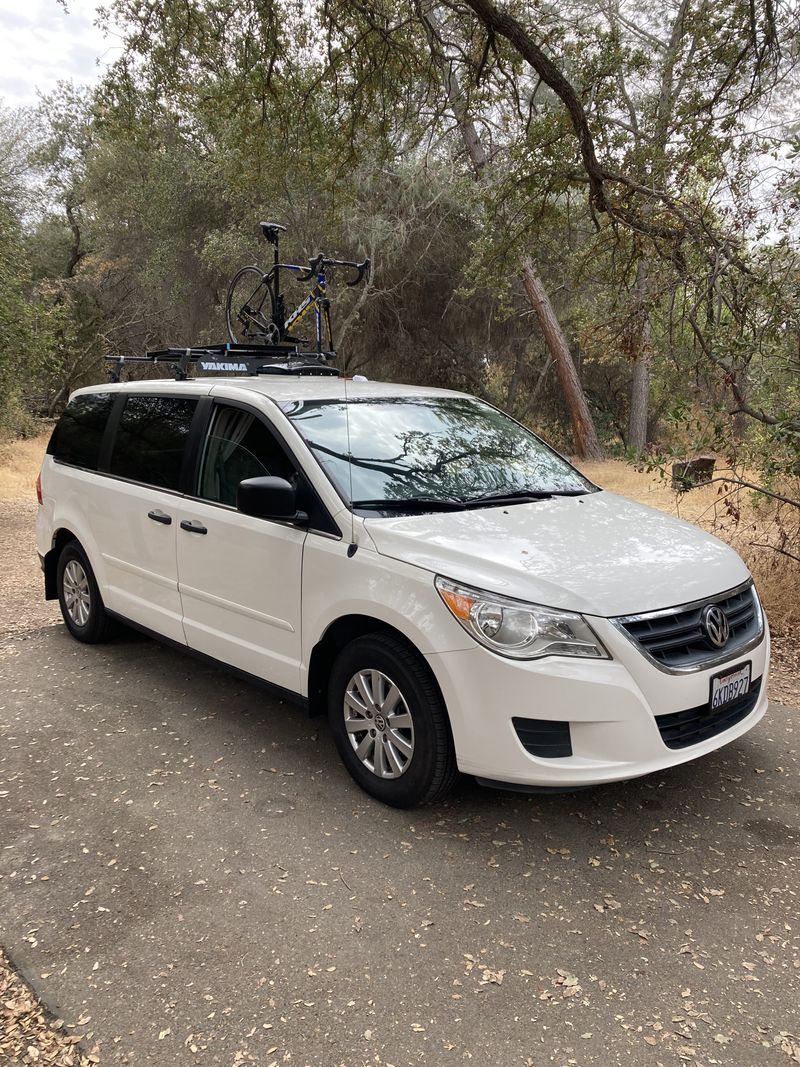 Picture 1/25 of a 2009 VW Routan S Campervan for sale in Sacramento, California