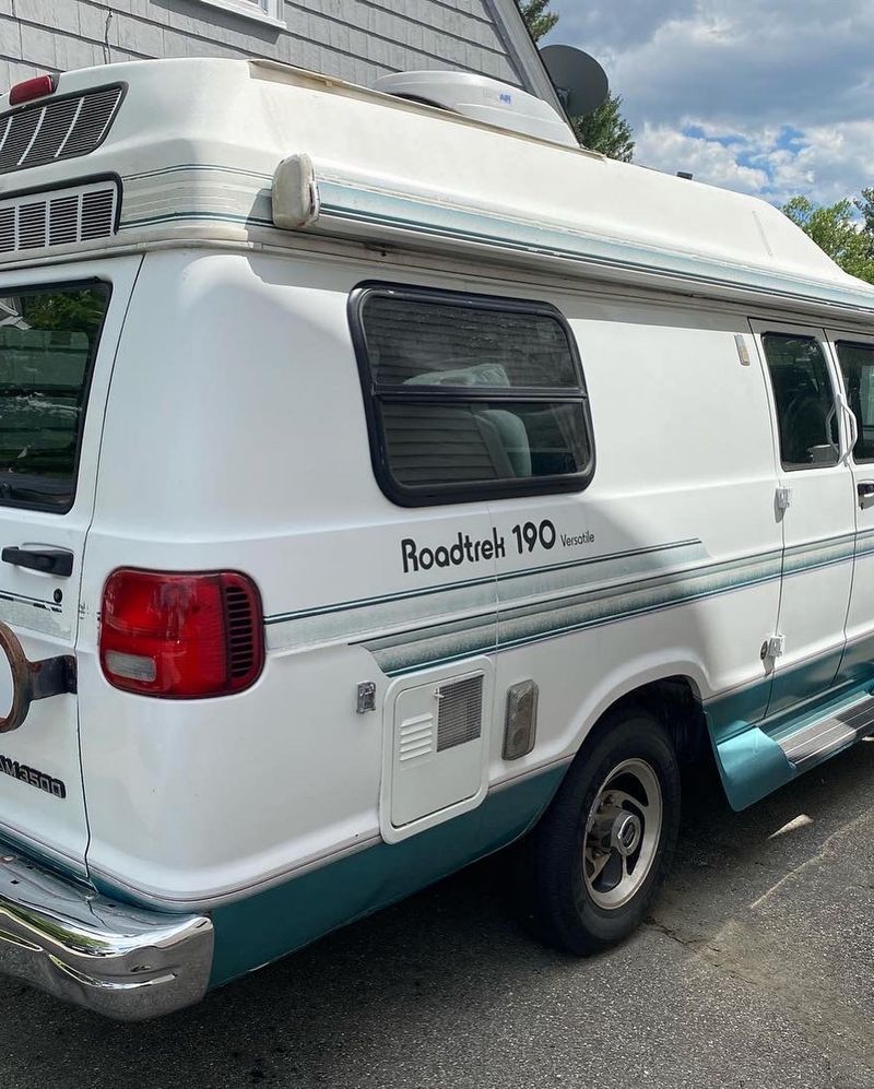 Picture 4/10 of a 1996 Roadtrek 190 Versatile Renovated for sale in Lincoln, Rhode Island