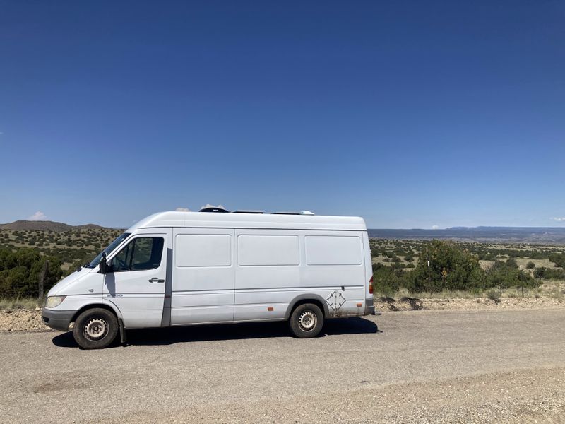 Picture 3/5 of a 2006 T1N Dodge Sprinter 2500 170 wheelbase high roof RWD for sale in Rohnert Park, California