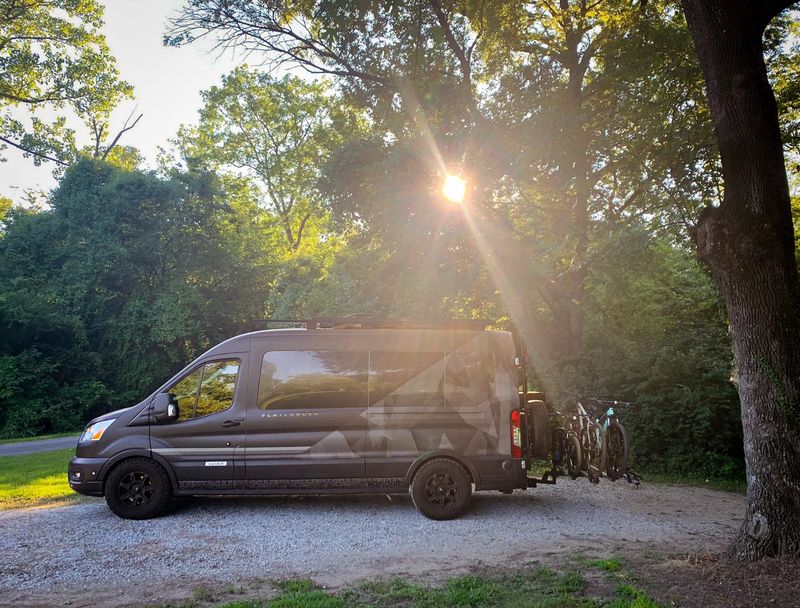 Picture 2/24 of a 2020 VANDOIT DO Model - MID ROOF for sale in Springfield, Illinois