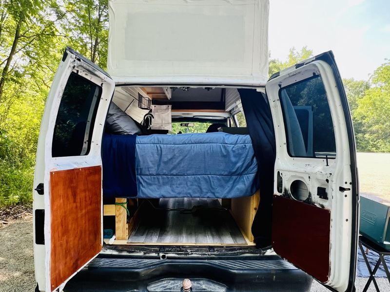 Picture 3/20 of a 2006 Ford E-250 with Extended Roof for sale in Iowa City, Iowa