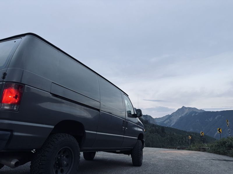Picture 1/7 of a 2009 ford econoline for sale in Colorado Springs, Colorado
