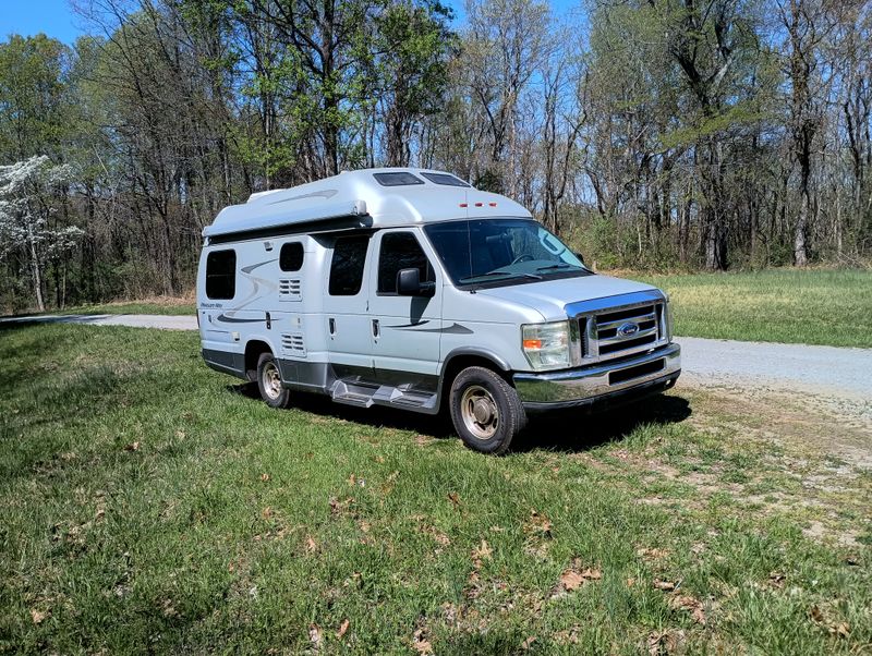 Picture 3/3 of a 2007 Ford E350 Pleasure Way Excel TS for sale in Veedersburg, Indiana
