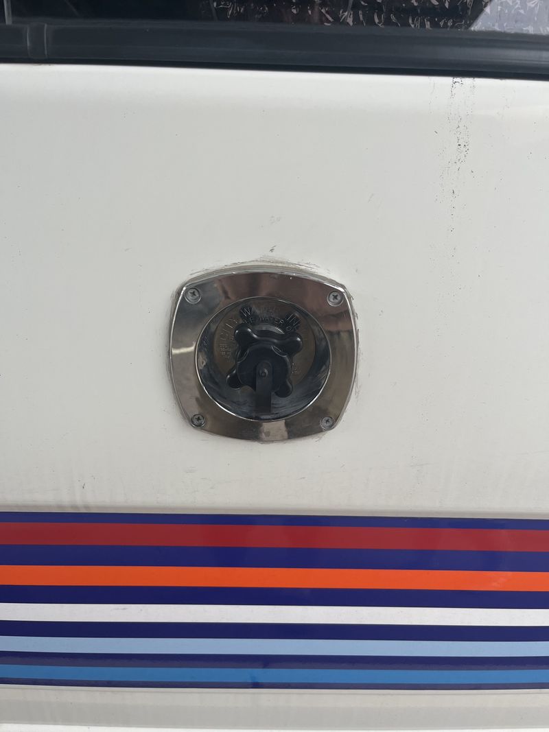 Picture 4/18 of a 1995 Toyota Hiace for sale in Columbus, Ohio