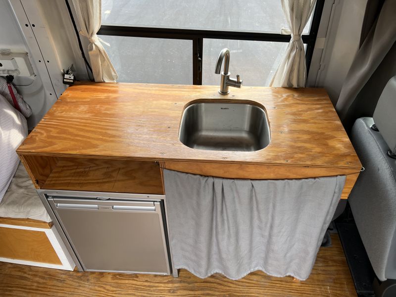 Picture 5/18 of a 2019 Ford Transit 250 High Roof for sale in Mosinee, Wisconsin