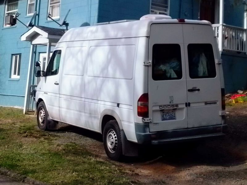 Picture 3/13 of a 2004 Dodge/Mercedes Sprinter T1N High Roof 140'' WB for sale in Durham, North Carolina