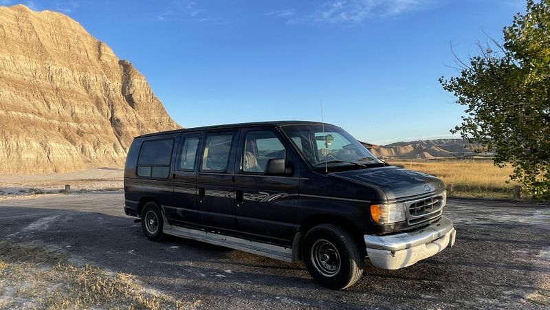 Picture 1/9 of a 2000 Ford E-150 Econoline - Camper Van for sale in Los Angeles, California