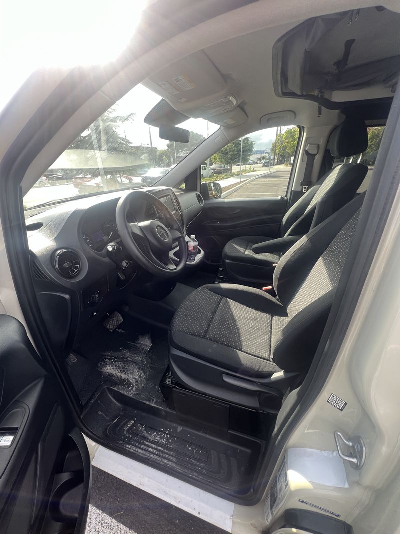 Picture 5/13 of a Metris - Driverge Metris Campervan for sale in San Francisco, California
