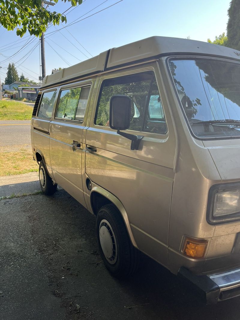 Picture 4/12 of a 1986 Vanagon Westfalia for sale in Tacoma, Washington
