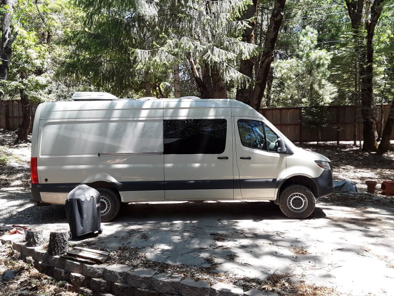 Picture 1/12 of a 2019 Sprinter 2500 4X4 Diesel 170 for sale in Nevada City, California