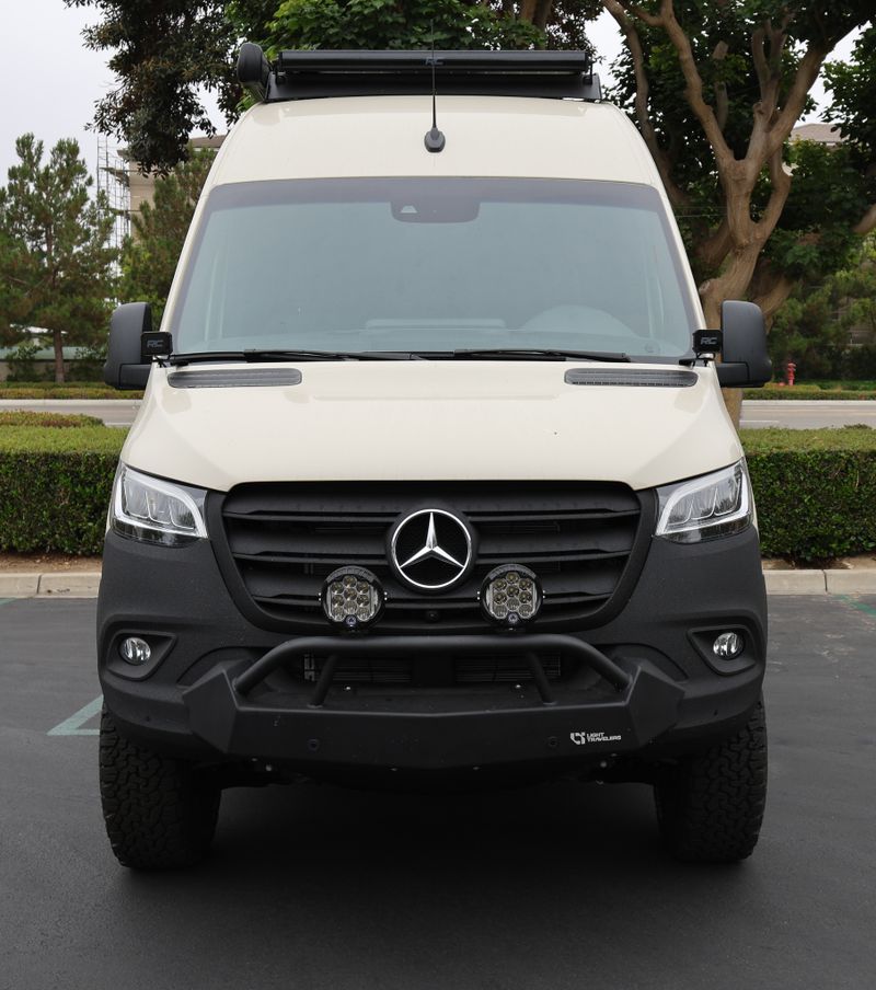 Picture 3/44 of a  27 North Venture - Sprinter 170 AWD for sale in Seal Beach, California