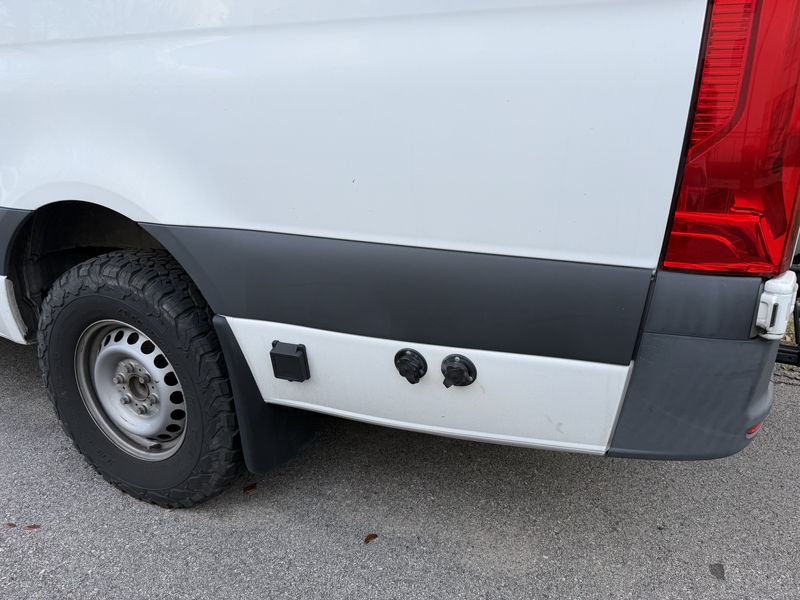 Picture 4/12 of a 2019 Sprinter 2500 4x4 170" High Roof Off-Grid Build for sale in Houston, Texas