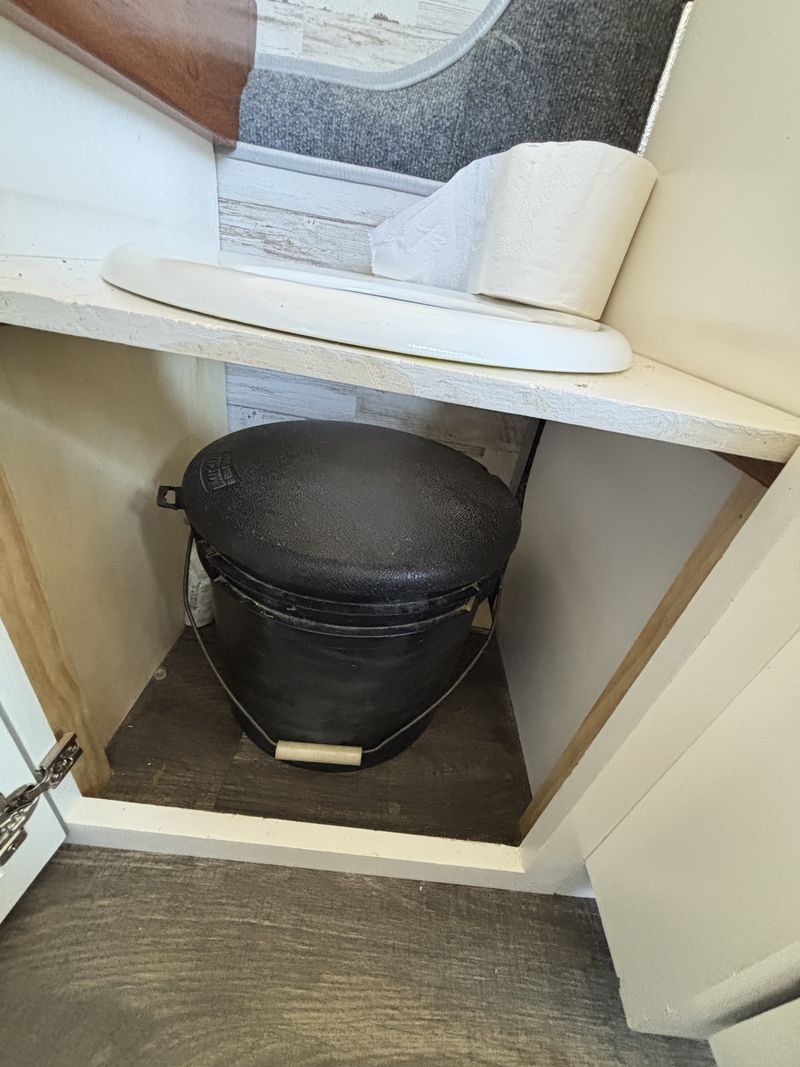 Picture 5/27 of a 2018 Ford 150 Van - with Sink, Full Bed, and Kitchenette! for sale in Fairhope, Alabama
