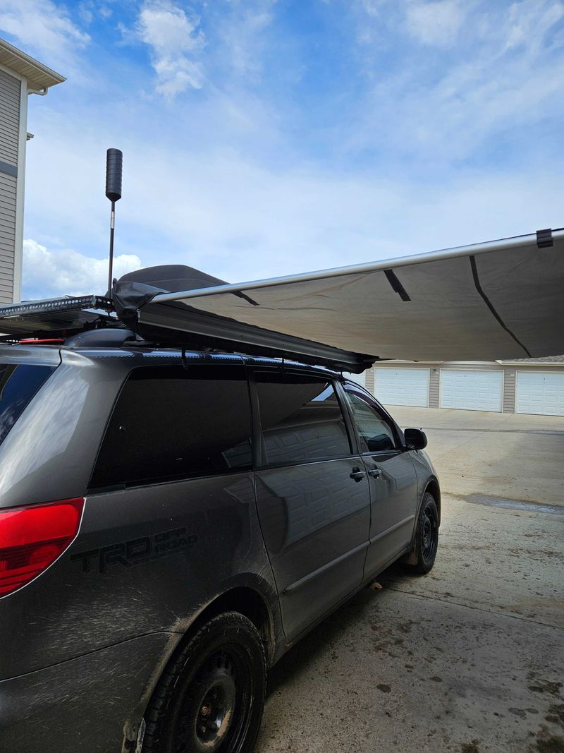 Picture 2/58 of a 2004 Toyota Sienna AWD V6 for sale in Watford City, North Dakota