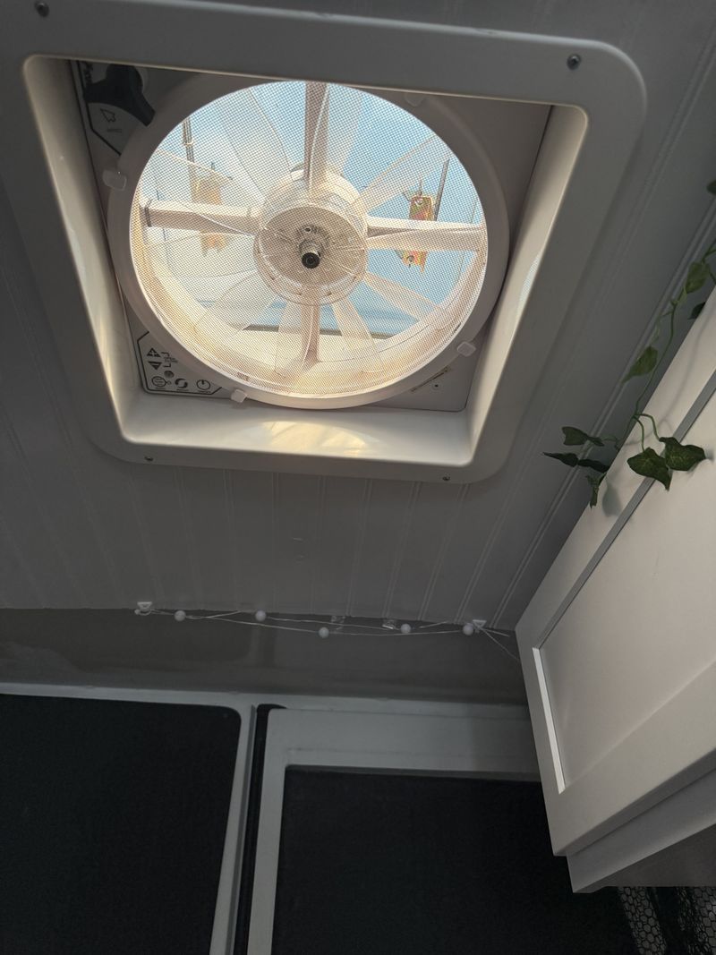 Picture 5/26 of a 1997 Ford E250 for sale in Dallas, Texas