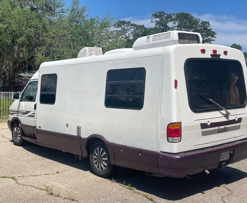 Picture 2/13 of a 2001 VW Winnebago Rialta  Class B RV for sale in Mandeville, Louisiana