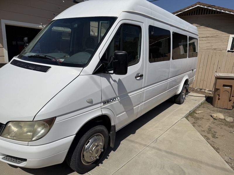 Picture 2/16 of a 2006 t1n turbo Diesal sprinter low low miles for sale in Ventura, California