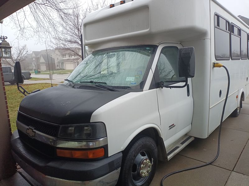 Picture 5/25 of a Shuttle Bus Full Off Grid for sale in New Baltimore, Michigan