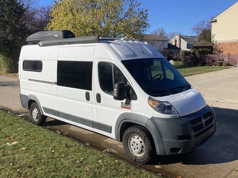 Picture 4/20 of a 2017 Ram Promaster 2500 for sale in Northville, Michigan