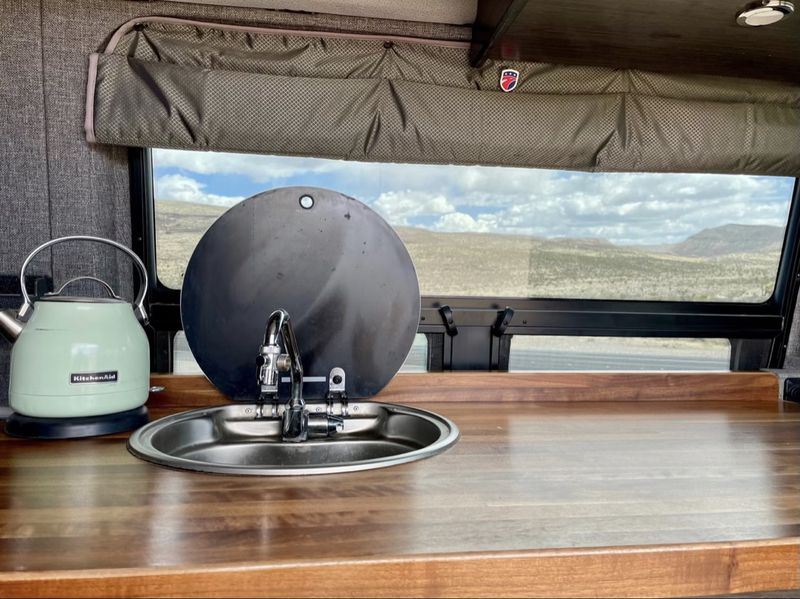 Picture 2/11 of a 2017 Mercedes Benz Sprinter 4x4 144” WB for sale in Buena Vista, Colorado