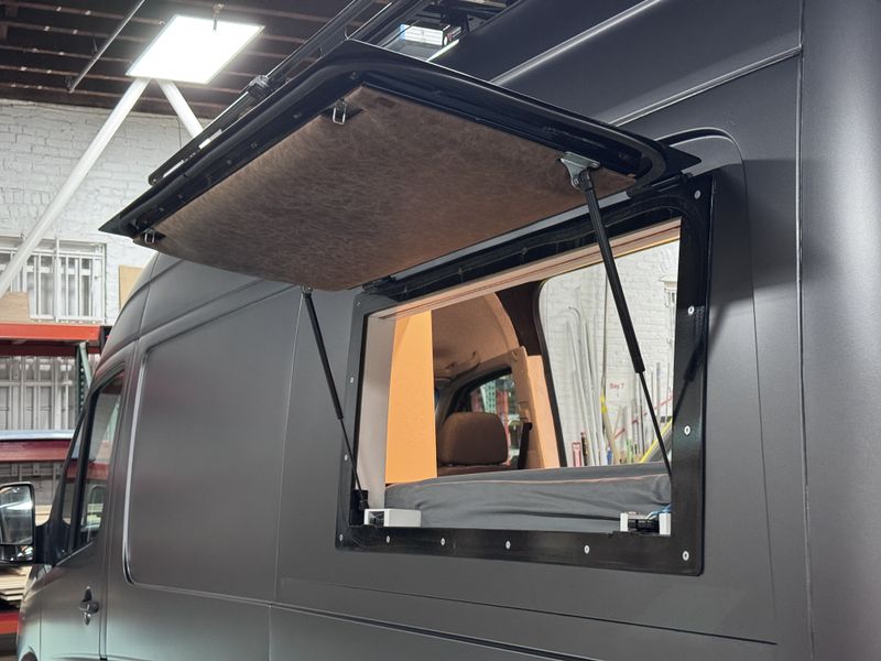 Picture 2/13 of a Beautiful Sprinter w/ shower & ALL the Amenities + Warranty! for sale in Brooklyn, New York