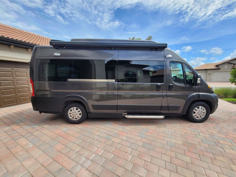 Picture 5/18 of a 2023 Roadtrek Play Slumber for sale in Sarasota, Florida