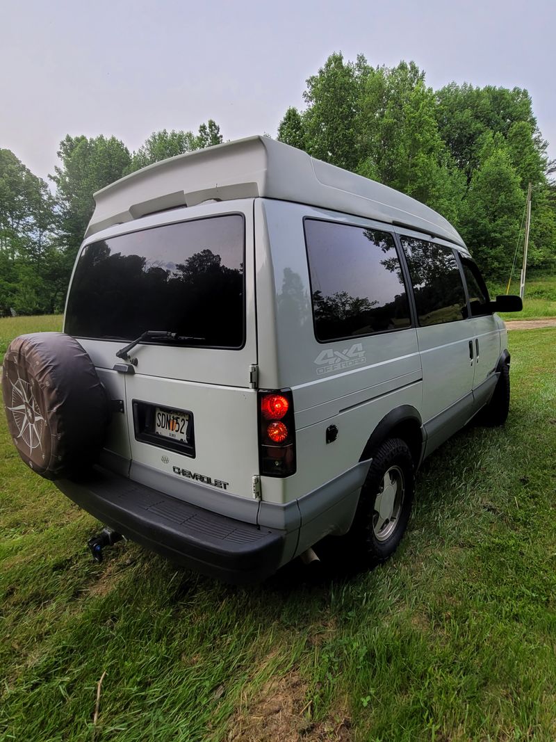 Picture 5/16 of a 2000 Astro AWD OVERLANDING CAMPER for sale in Ellijay, Georgia