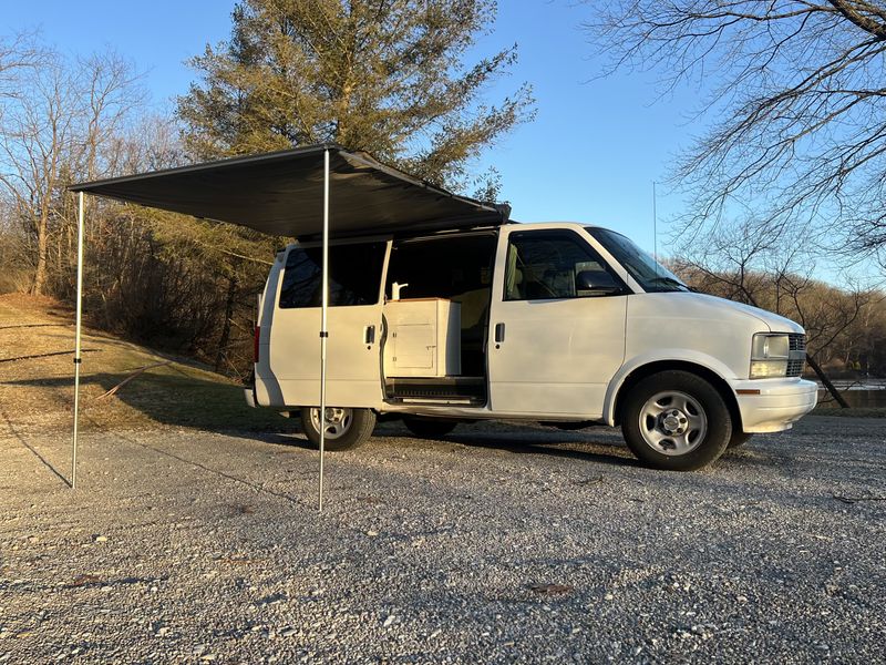 Picture 3/44 of a 2004 Chevy Astro Van Camper (AWD) for sale in Pittsburgh, Pennsylvania