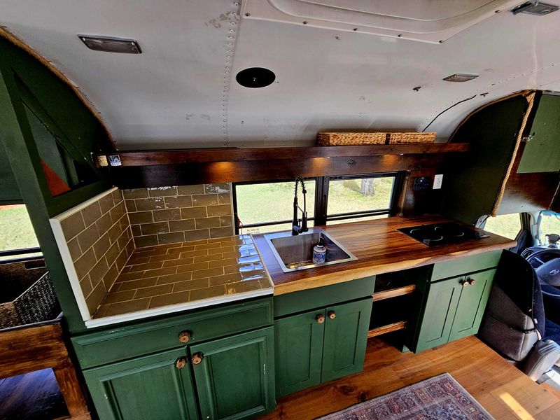 Picture 5/10 of a 2006 Ford E450 6.0L Diesel Conversion for sale in Weatherford, Oklahoma