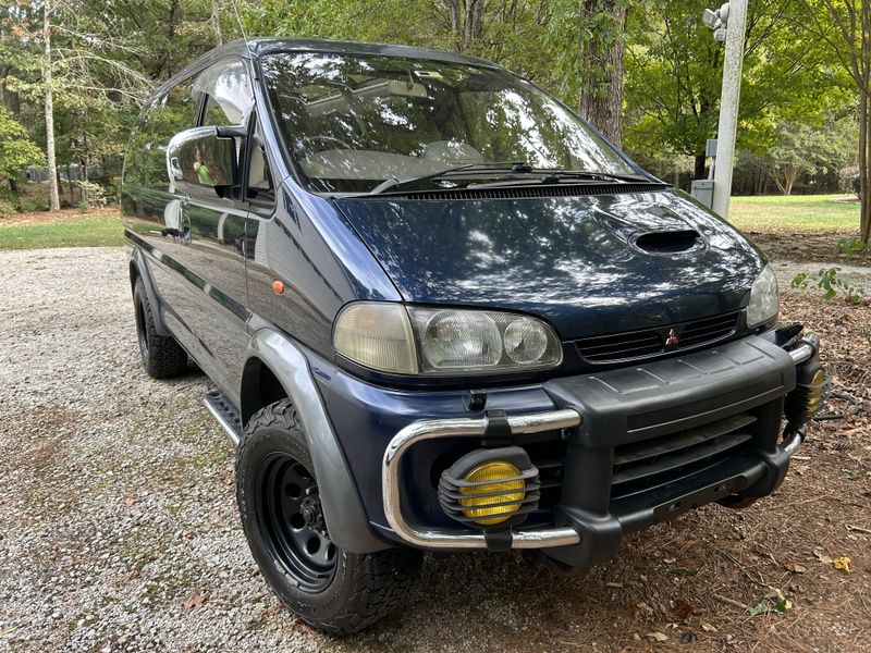 Picture 1/21 of a 1995 Mitsubishi Delica for sale in Anderson, South Carolina