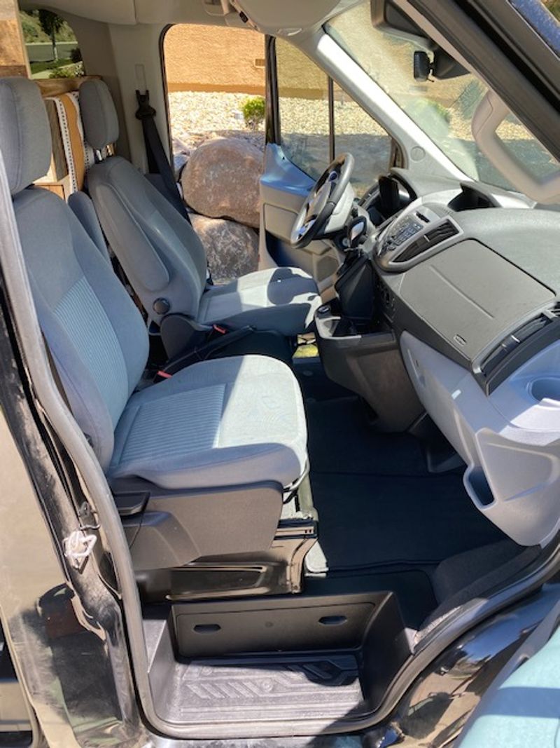 Picture 2/13 of a 2019 Ford Transit xlt Med Roof for sale in Reno, Nevada