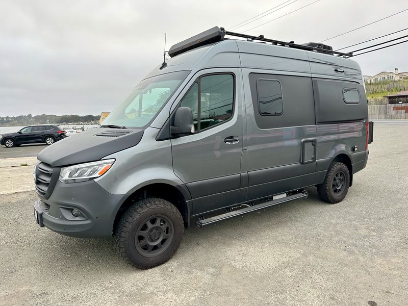 Picture 4/19 of a 2023 Winnebago Revel for sale in San Rafael, California