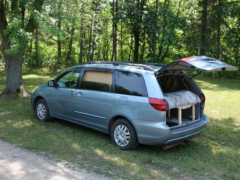 Picture 2/17 of a 2005 Toyota Sienna, Complete Setup for sale in Seattle, Washington