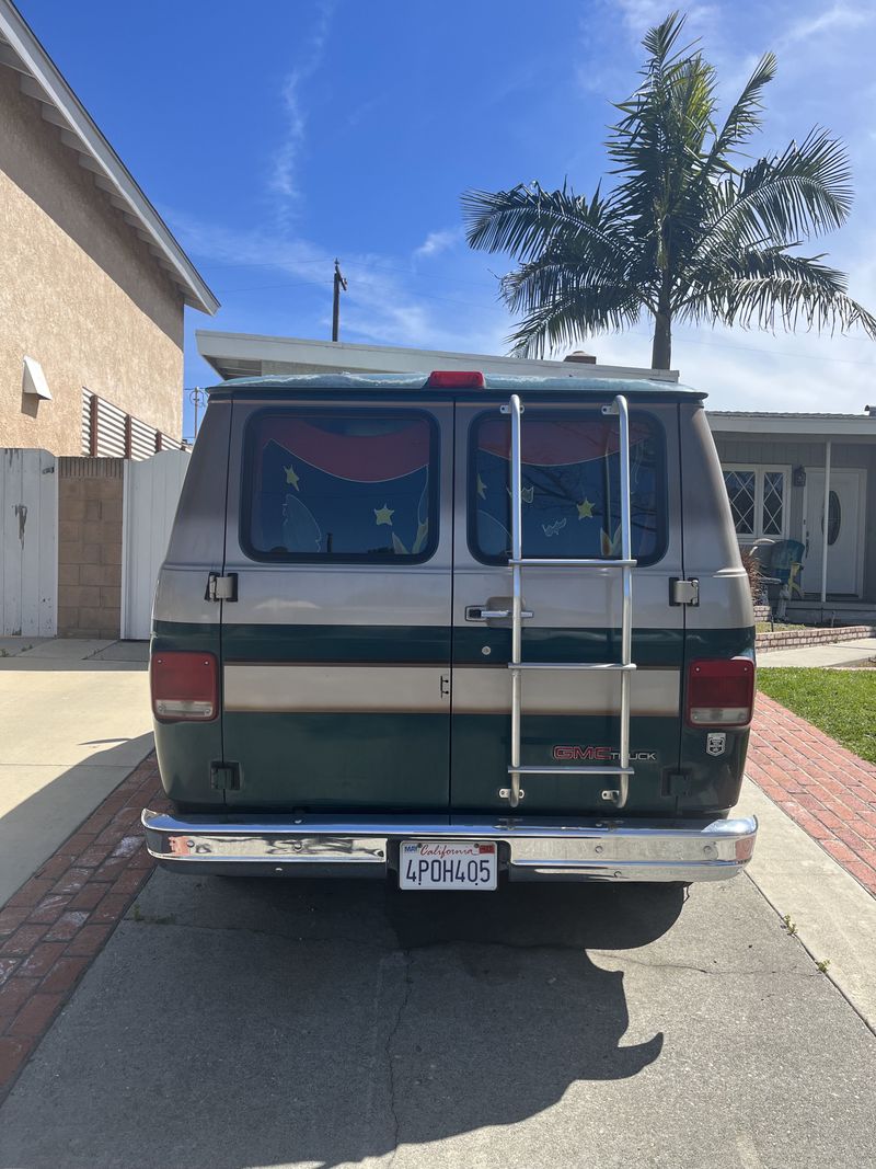 Picture 2/17 of a 1995 GMC Vandura G2500 for sale in Long Beach, California