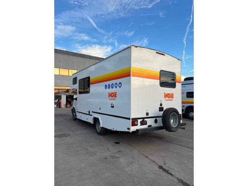 Picture 4/32 of a 2024 Conquest - Gulf Stream Conquest 6237LE for sale in Los Angeles, California