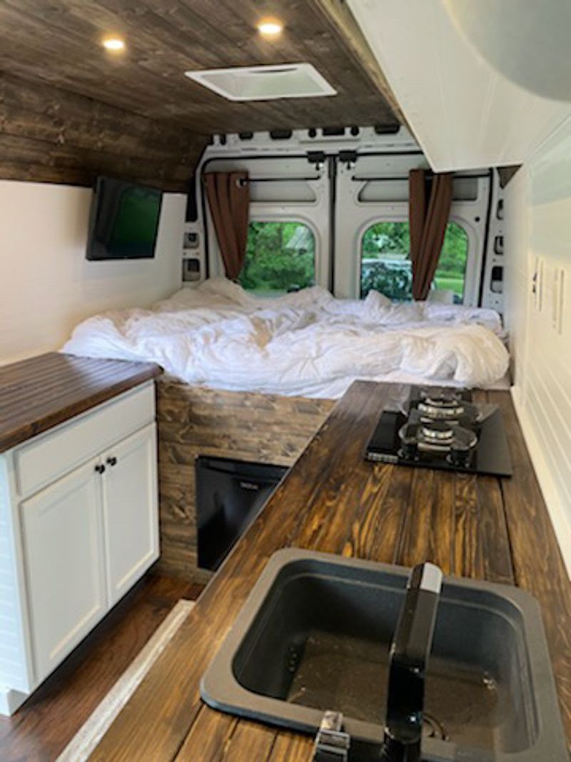 Picture 4/6 of a 2020 RAM Promaster 1500 Campervan for sale in Pittsburgh, Pennsylvania