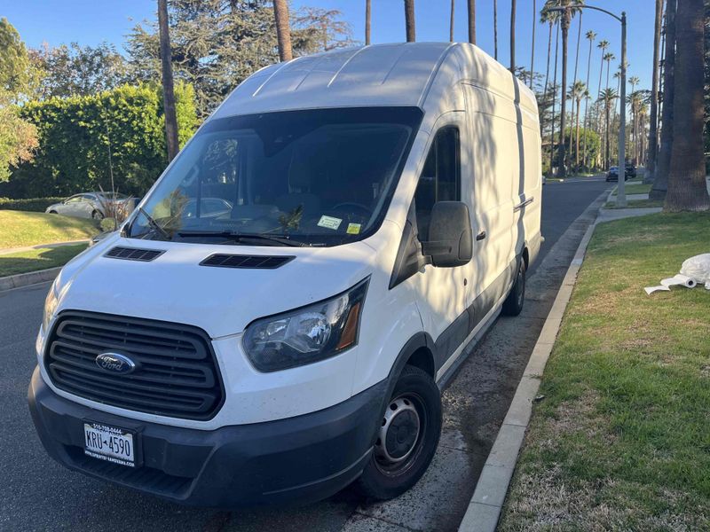 Picture 2/18 of a 2016 Ford Transit for sale in Yreka, California