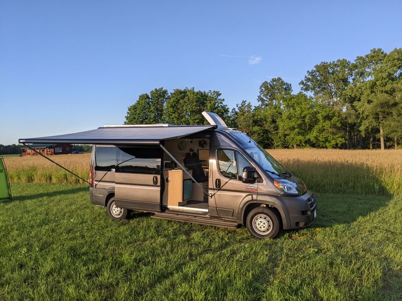 Picture 1/24 of a Stunning 4 season off grid campervan; sleeps 3 for sale in Ithaca, New York
