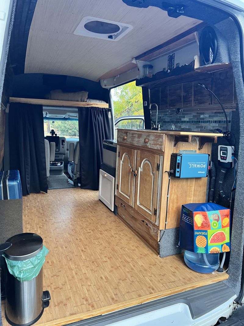 Picture 4/15 of a Nissan NV 2500 High Roof for sale in Angels Camp, California