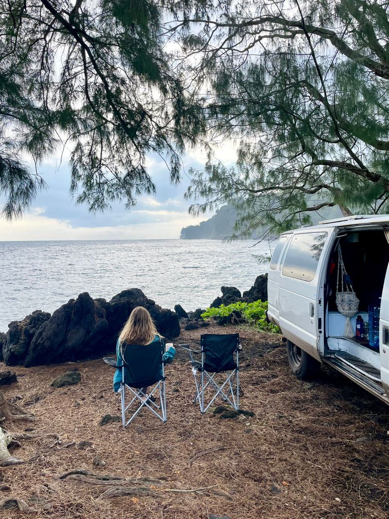 Picture 3/18 of a 1999 ford e350 xl cozy camper for sale in Pahoa, Hawaii