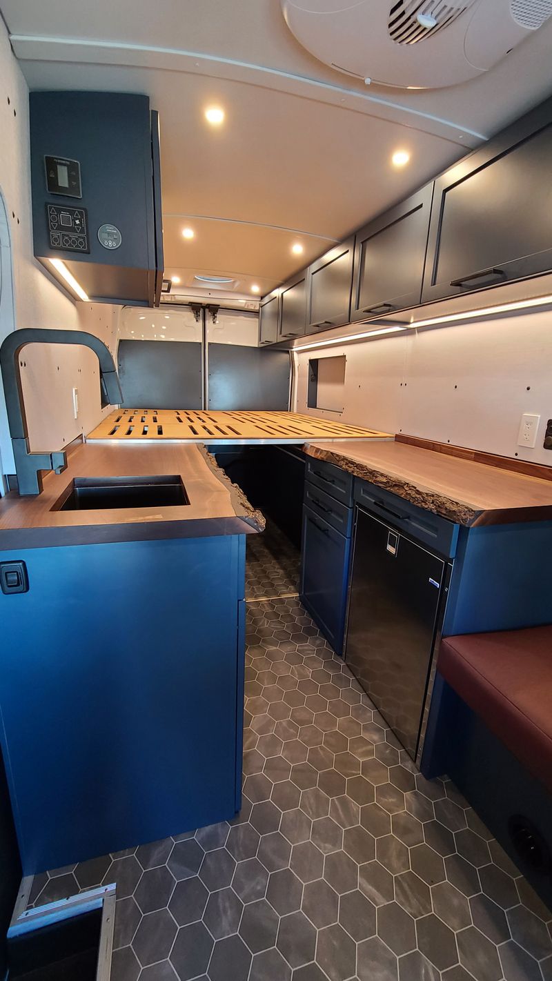Picture 4/21 of a 2020 AWD Four Season Adventure Van for sale in Boulder, Colorado