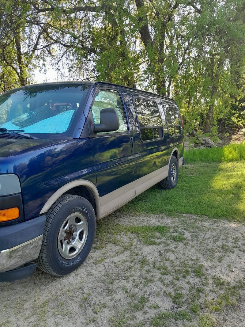 Picture 2/25 of a 04 GMC SAVANA VAN LIFE READY for sale in Yuba City, California