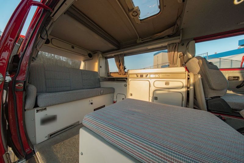 Picture 4/13 of a 1990 Volkswagen T3 Atlantic Syncro 4x4 (only 50 units exist) for sale in Los Angeles, California