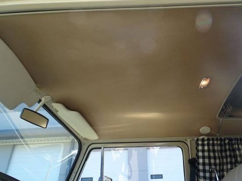 Picture 5/41 of a 1972 Volkswagen Vanagon Westfalia for sale in Troy, Michigan