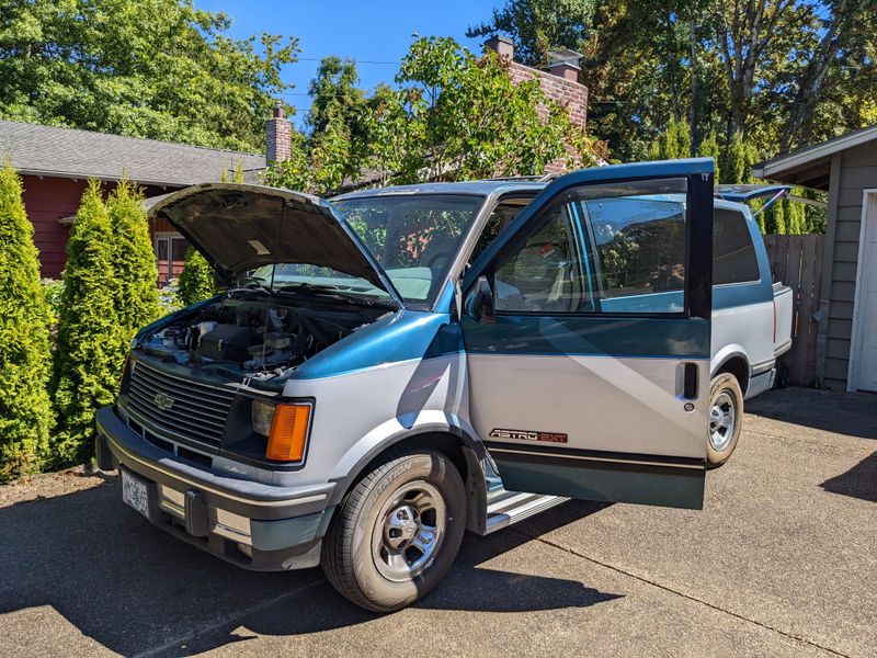 Picture 6/14 of a 1994 Chevrolet Astro Van for sale in Portland, Oregon