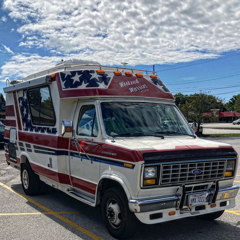 Picture 1/15 of a Ford chinook  for sale in Mentor, Ohio