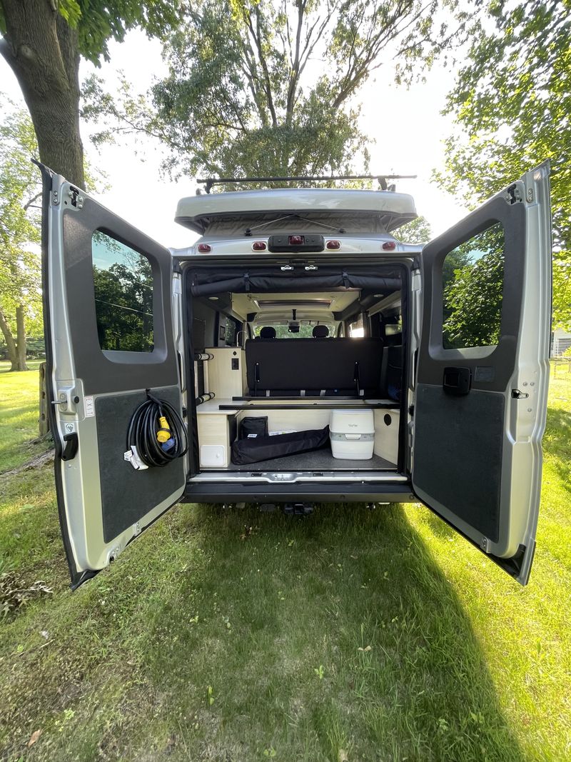 Picture 4/16 of a 2022 Tofino Pleasure-Way for sale in Winona Lake, Indiana