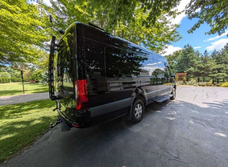 Picture 2/13 of a 2020 Mercedes Benz Sprinter 2500 3.0 Turbodiesel 170 EXT 4x4 for sale in Batavia, Illinois