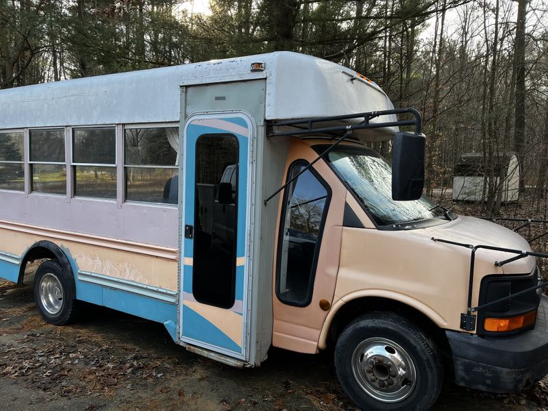 Picture 1/7 of a DOES NOT RUN Mini Skoolie/Tiny House for sale in Grand Rapids, Michigan