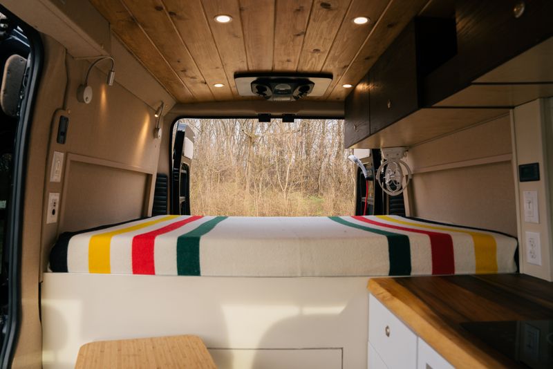 Picture 2/19 of a RAM PROMASTER - FULLY OFF-GRID  for sale in Nashville, Tennessee